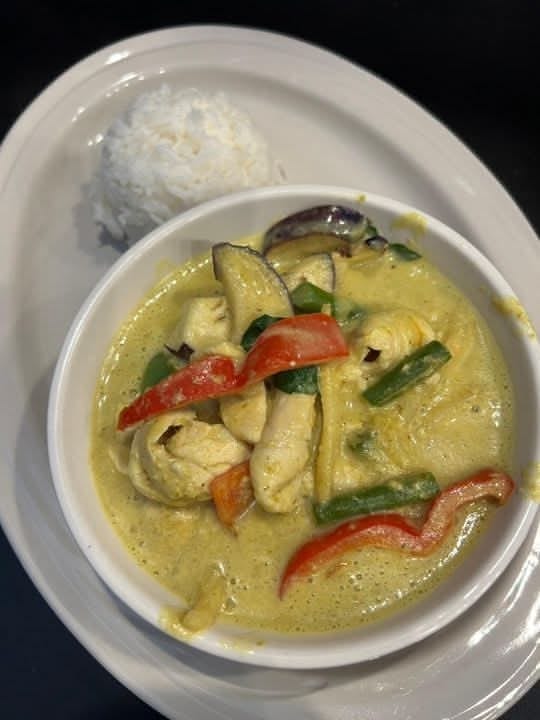 L - Green Curry.