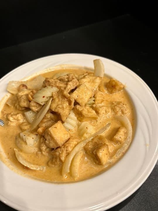L - Massaman Curry.